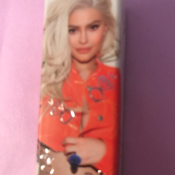 Kylie Glam Matte Lipstick - Picture 4 of 5